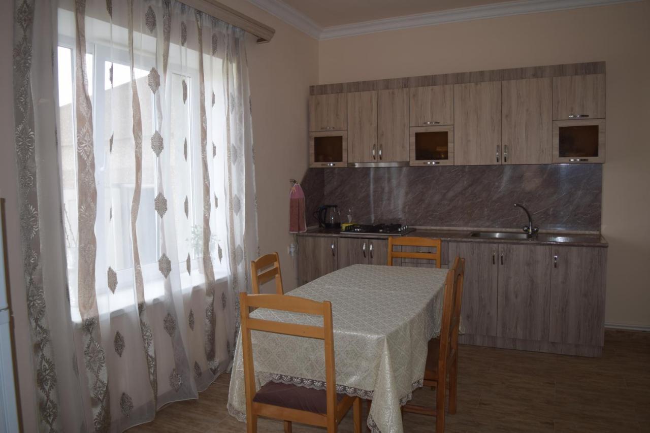 Home Garni Exteriér fotografie